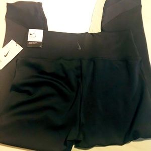 Nike yoga pants new